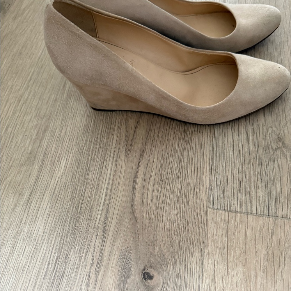 J Crew Suede Tan Wedges 8